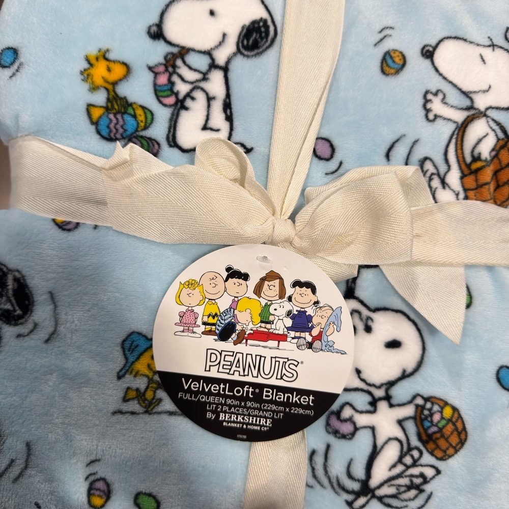 Easter snoopy Velvet Blanket